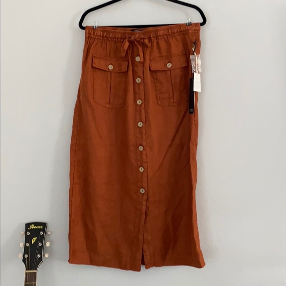 **HOST PICK** Nicole Miller midi skirt NWT